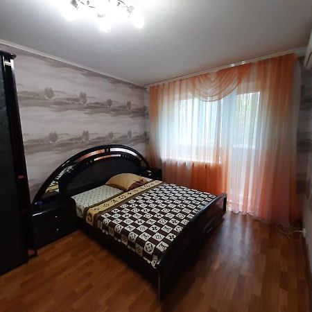 Трёхкомнатные Апартаменты Kryvy Rih Buitenkant foto