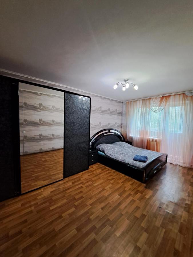 Трёхкомнатные Апартаменты Kryvy Rih Buitenkant foto