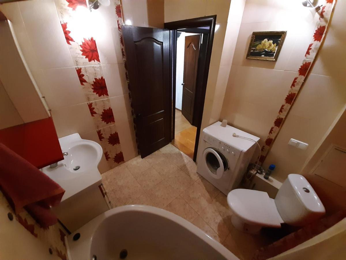 Трёхкомнатные Апартаменты Kryvy Rih Buitenkant foto