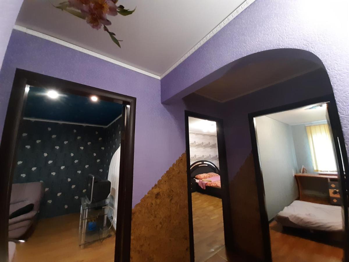 Трёхкомнатные Апартаменты Kryvy Rih Buitenkant foto